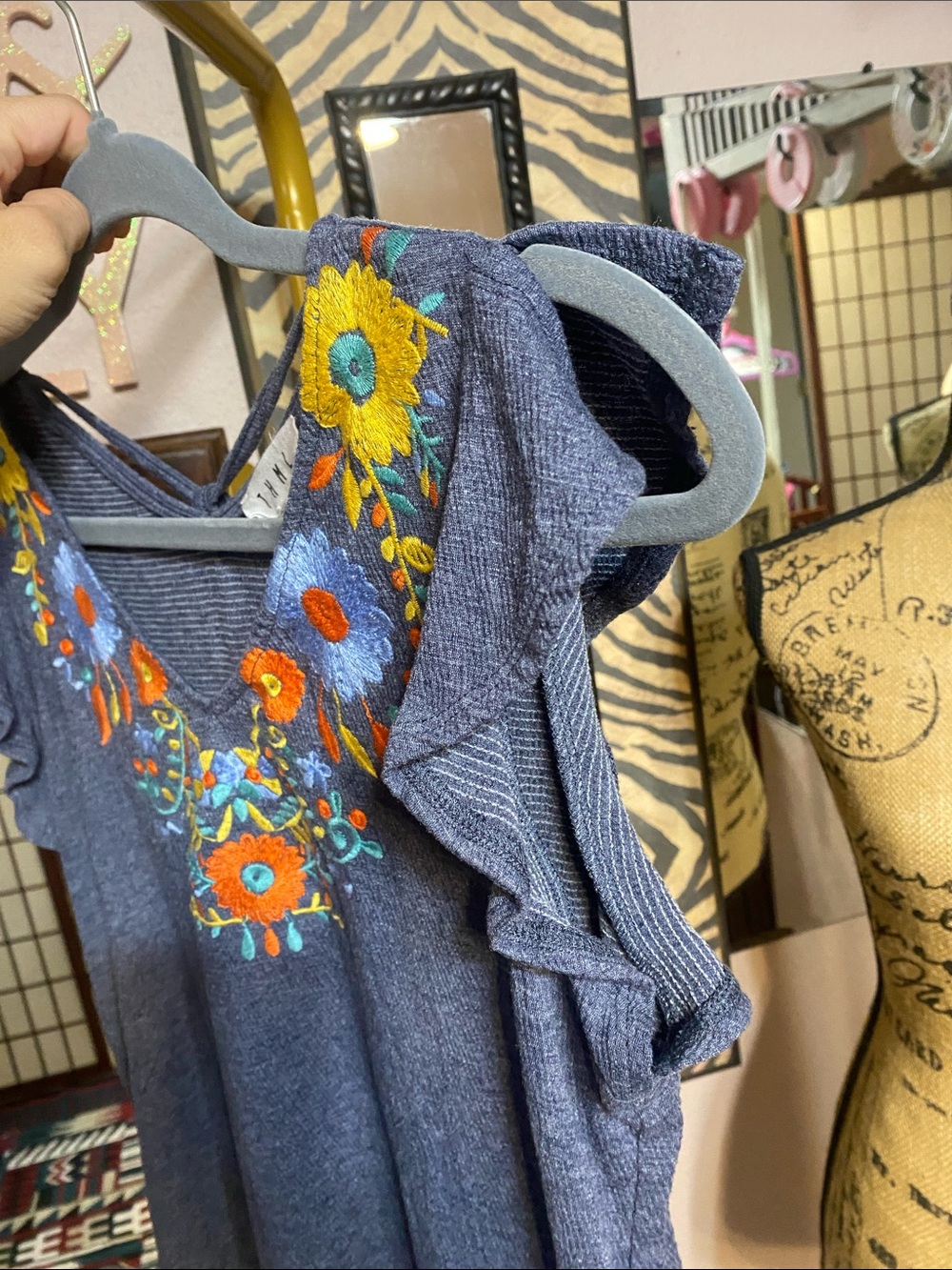 THML Embroidered Floral Ruffle Top - Picture 5 of 7